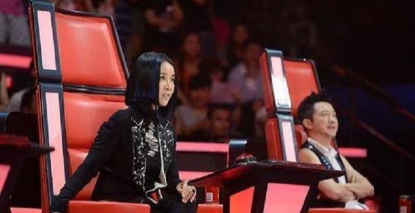 ​  从“音乐才子”沦落到为剧组跑龙套，这几年他到底经历了什么？