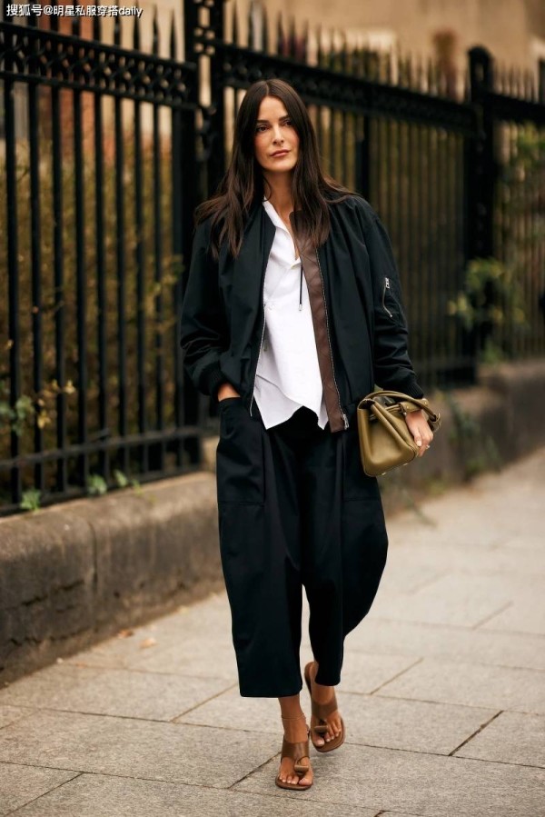 2025弯刀裤穿搭指南