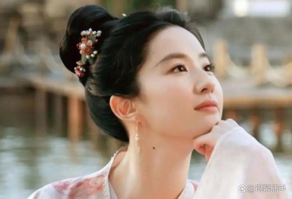 正午阳光新剧来袭！刘亦菲、赵丽颖领衔，这波收视稳了