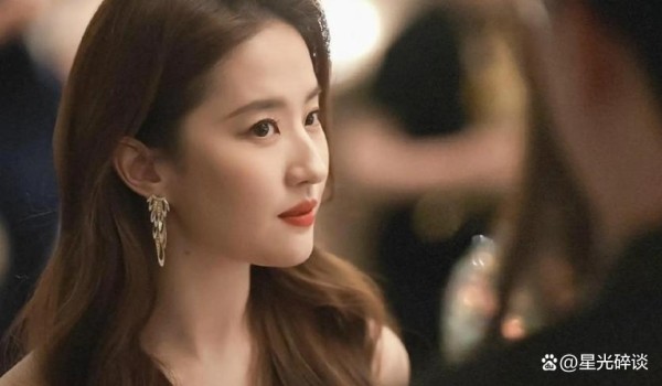 网传肖战将与唐季礼合作新电影，女主角候选人为刘亦菲或唐嫣，阵容豪华引发热议