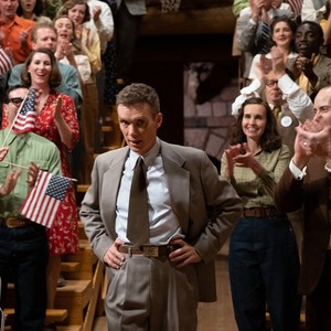 《奥本海默》领跑英国电影学院奖提名，《芭比》成最大输家