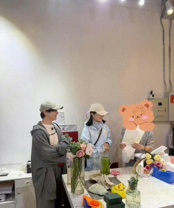 好多明星给张杰<a target=