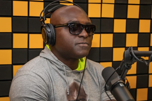 Nana (На́на Кваме Аброква): Bioграфия артиста