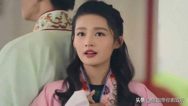 李沁：从昆曲闺门旦到影视红星，跨界背后的勇气与抉择，引人深思