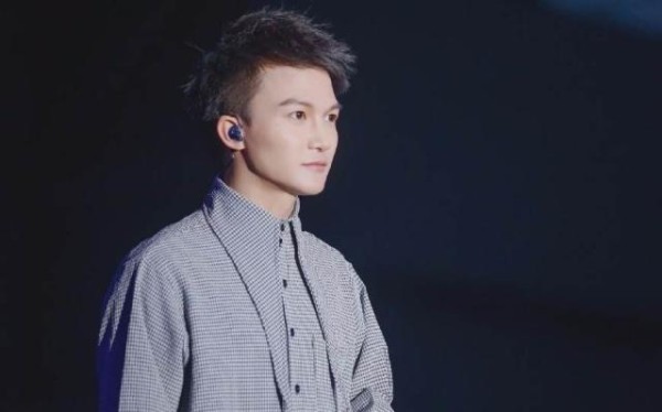 周深:用灵魂唱歌的歌手