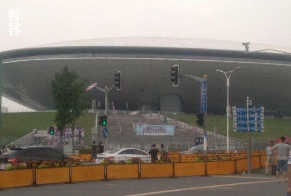 颠覆认知,职粉坦言:我从不追星,只把明星当工具人,靠粉丝情绪年入百万