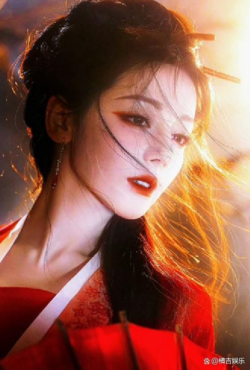 炸翻全网!曝迪丽热巴新经纪人郝阿三入职嘉行?真相反转,网友:格局拉满