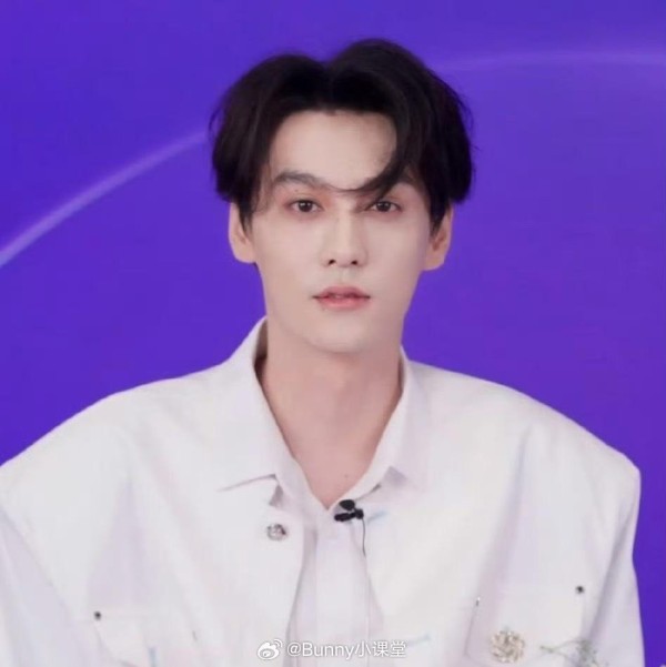 嫂子拍的壁纸，塌房只需一张图？看田栩宁事件如何戳破偶像“伪亲密”泡沫