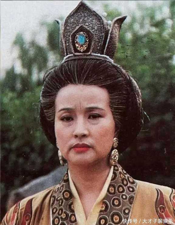 “刘晓庆离世”谣言反转：淡定回应如何成内娱教科书？