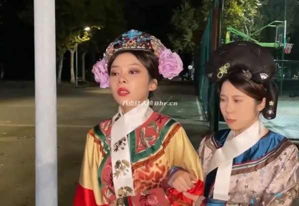 女大学生灵霖七个人资料介绍