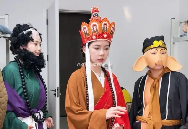 女大学生灵霖七个人资料介绍