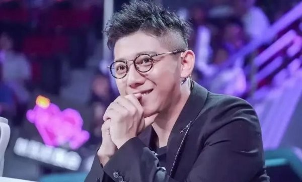 歌手胡海泉个人资料简介 娱乐圈胡海泉的商业版图