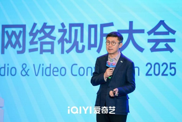 白鹿连爆七年扛剧“玄学”:当演员的招商力压垮平台甲方,内娱权力悄然倒挂?