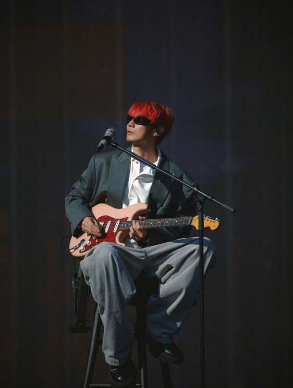 单依纯就被指强行侵权《李白》道歉，李荣浩晒音著协未授权邮件持续追责