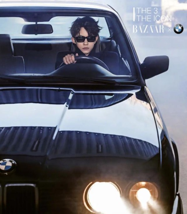 易烊千玺代言宝马SUV，发布会照片引热议，官方身高也不准确？-有驾