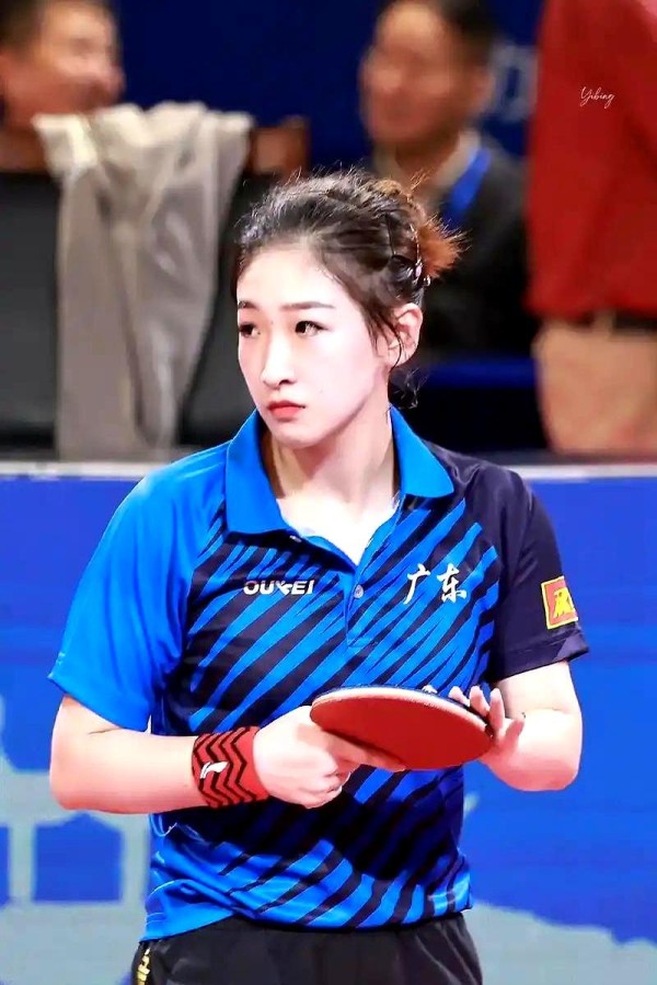 正式退役，34岁刘诗雯宣布，拒绝娱乐圈，安置岗位工资待遇曝光