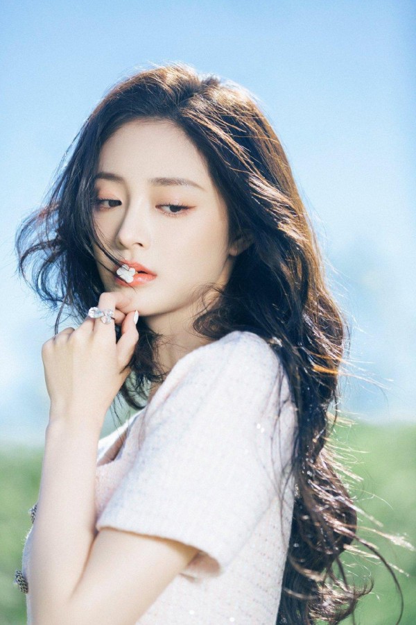 周洁琼再唱跳出道曲，完全没有之前自信了，音准差好多