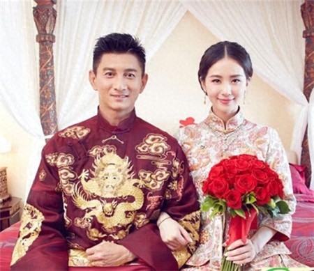 明星婚礼都爱中式礼服 最漂亮的要数她！