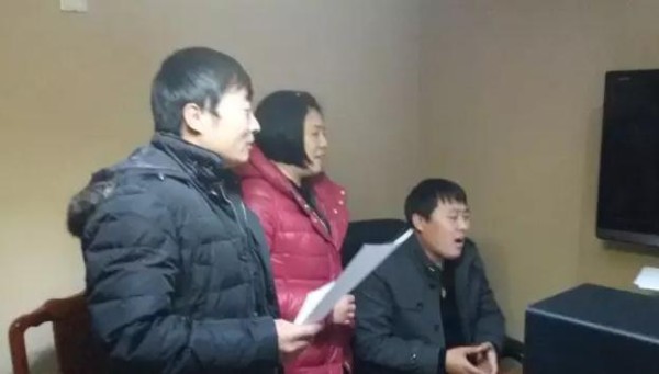 从放羊到学英语到做音乐，坚持梦想的他最终成为了金牌制作人