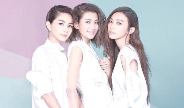 S.H.E的音乐旅程：从《女生宿舍》到《Super Star》