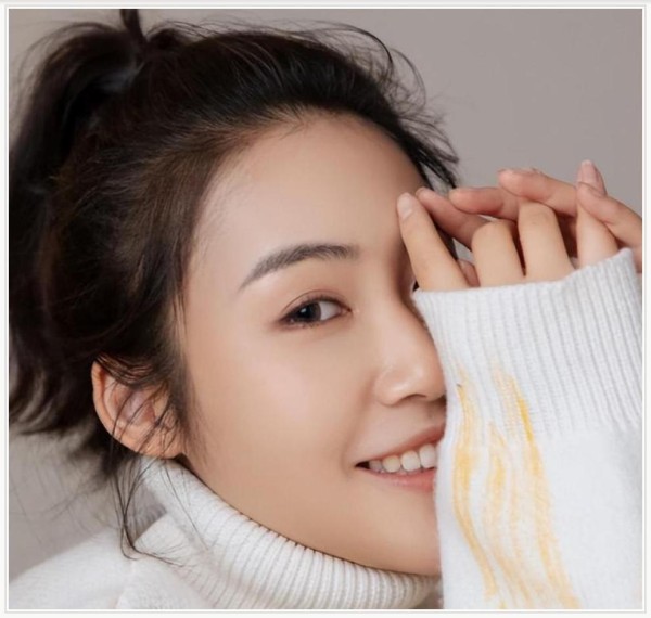 硬汉黄景瑜选她家飞船上太空，雷诗情这履历扒出来全网都服了