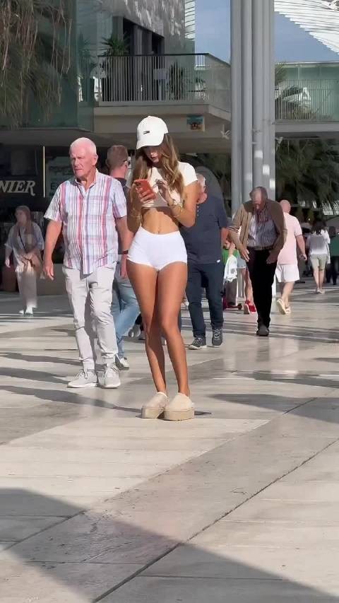 西班牙网红laura medinarb近期新造型视频集锦