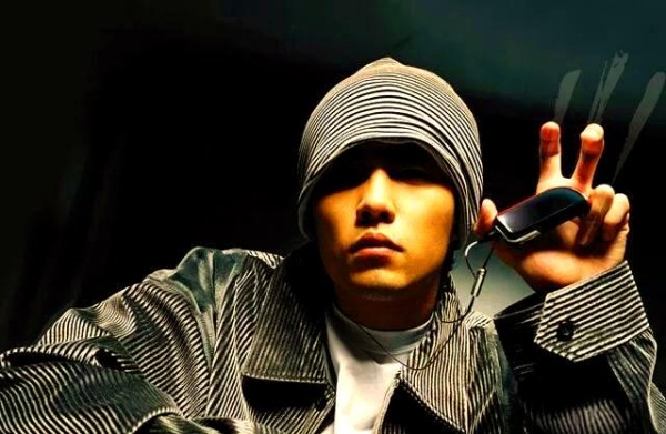 蔡徐坤金曲奖夺魁，周杰伦表情背后的华语乐坛未来