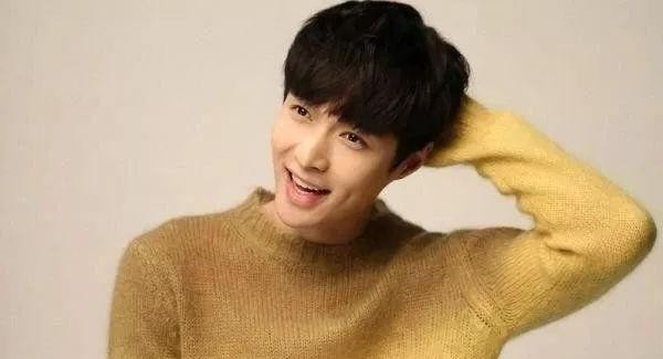 从舞台到公益:张艺兴的“双向奔赴”