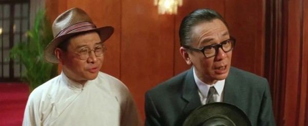 作为唯一的主角，成龙电影中出现过哪些巨星配角？谁最闪耀？