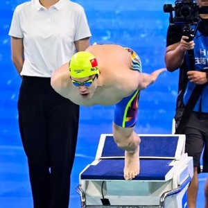 潘展乐和余依婷领跑2025冠军赛,中国游泳的明星阵容能否在洛杉矶奥运周期中保持领先优势?