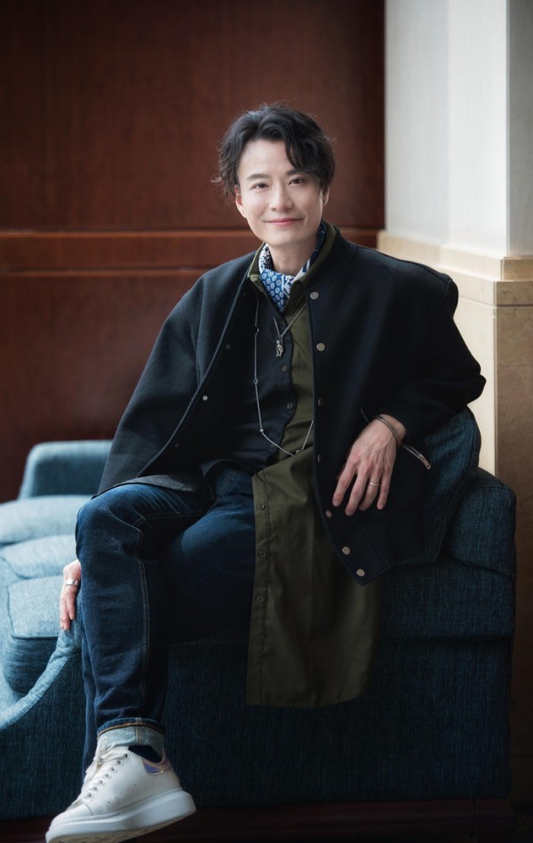 对手迪丽热巴  明星私房健身教练陈志健：“与君初相识”的另一面