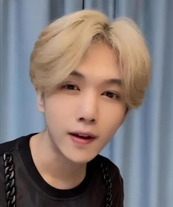 315风波引发娱乐圈巨震鹿哈巨额赔款曝光，背后产业链问题受关注