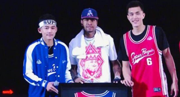 娱乐圈的NBA球迷:李易峰是科比的小迷弟,她是詹姆斯忠实拥趸!