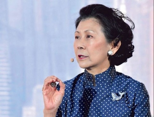 维港投资（Horizons Ventures）联合创始人周凯旋（Solina Chau）以23亿美元身家，登上福布斯富豪榜，排名第35。