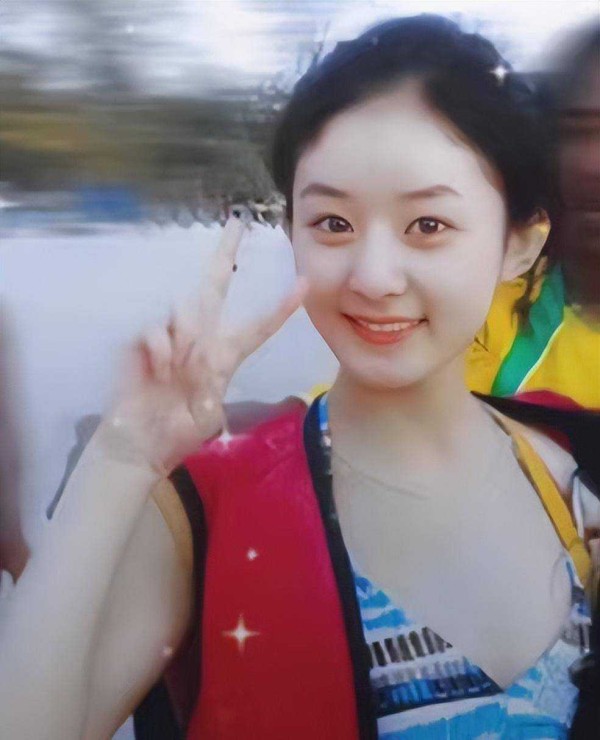 赵丽颖旧照曝光引骂战，同学晒照初衷被扭曲，明星隐私谁来护？