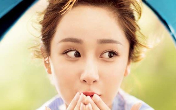 微博之夜榜单女星排名，杨紫化身开心果排第1，戚薇霸气侧漏！