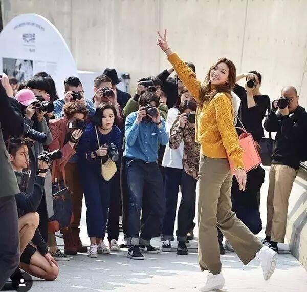 韩国时尚博主们的成功秘诀与独特风格剖析