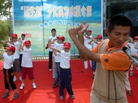 高尔夫频频“联姻”高校 “精英教育”遭遇误读