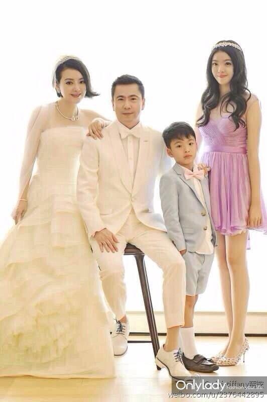 欧阳娜娜和她小伙伴们 00后白富美的养成记