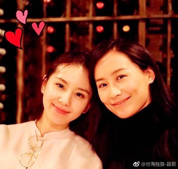 刘诗诗为陈法拉庆生，baby何穗滑雪，刘嘉玲徐濠萦，明星朋友圈大暴露