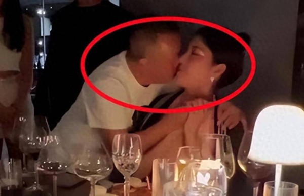 表面德艺双馨，实际上是男盗女娼，这5位老戏骨太让人意外