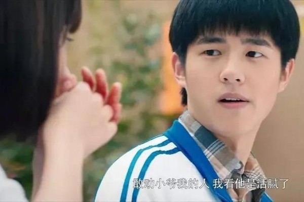 关晓彤拍戏不上课,刘昊然喜欢睡宿舍,明星的大学生活怎么度过