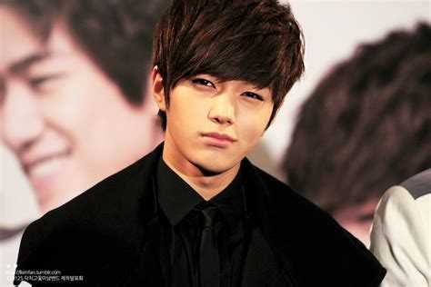 韩国明星名字带旭的（韩国男明星的名字）