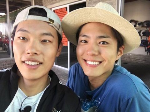 一起参与爱心接力 柳俊烈点名好友朴宝剑