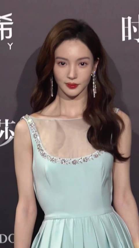 金晨颜值巅峰时期女神称号实至名归，大家喜欢什么时期的金晨呢