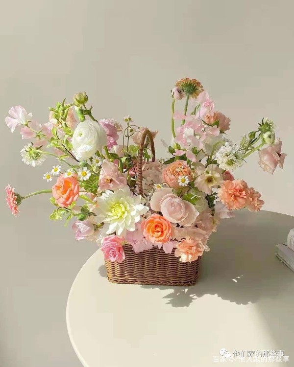 现在很流行“温柔”这个概念，温柔实在是一种太高级的力量了。