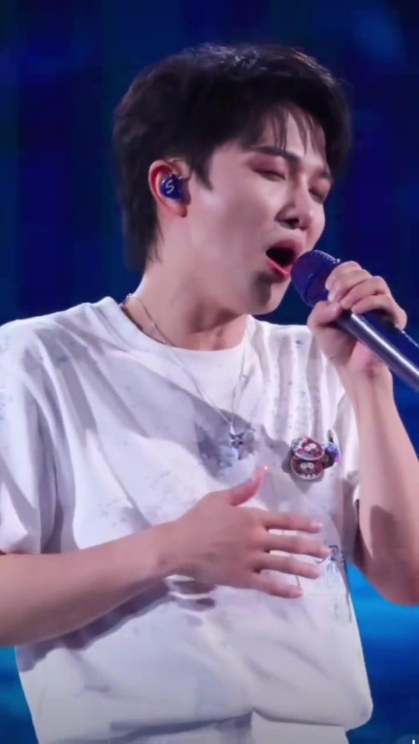 周深刘宇宁“双王炸”OST燃爆《白日提灯》，未播先火靠歌声定宿命！