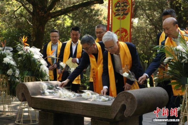 近500名海内外钱氏后裔齐聚浙江杭州寻根祭祖