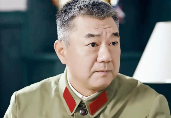 我深深地爱着你：董勇只是客串，7分钟戏份竟成男二号！老戏骨董勇新剧排名引争议