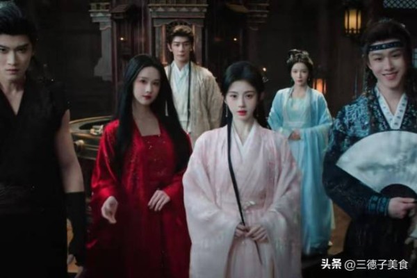 月鳞绮纪20小时登顶抖剧集榜TOP1 颜值与话题齐飞